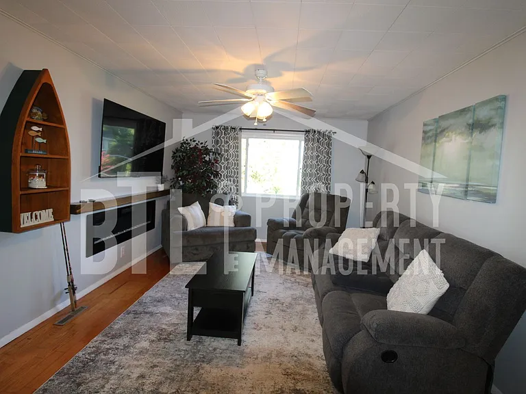 12 Lakehaven Dr — Photo 24