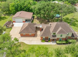 5620 County Road 166, Alvin, TX 77511