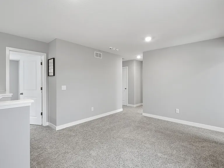 1980 Rainier Dr — Photo 30
