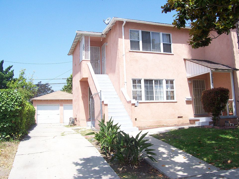 2nd image of 10209 S Wilton Pl