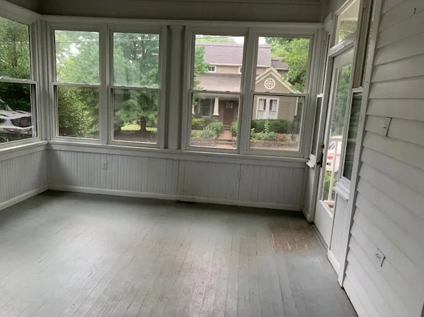 218 E Sutton St, Fayetteville, AR 72701