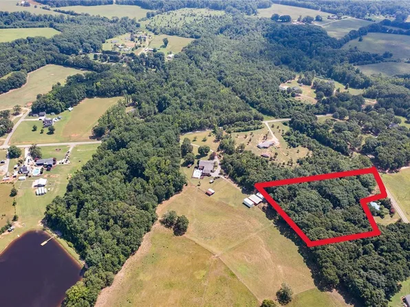 9 Locke Rd, Belton, SC 29627