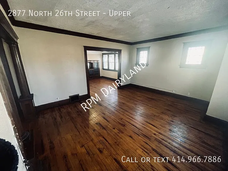 2877 N 26th St #UPPER — Photo 2