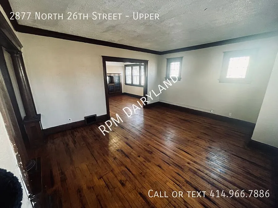 Building Photo - 2877 N 26th St #UPPER