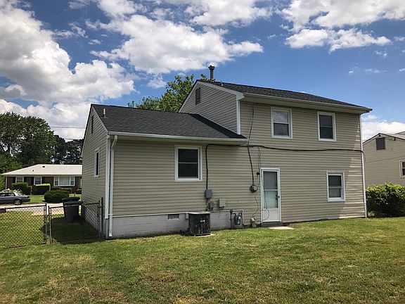 3rd image of 25 Ethel Dr