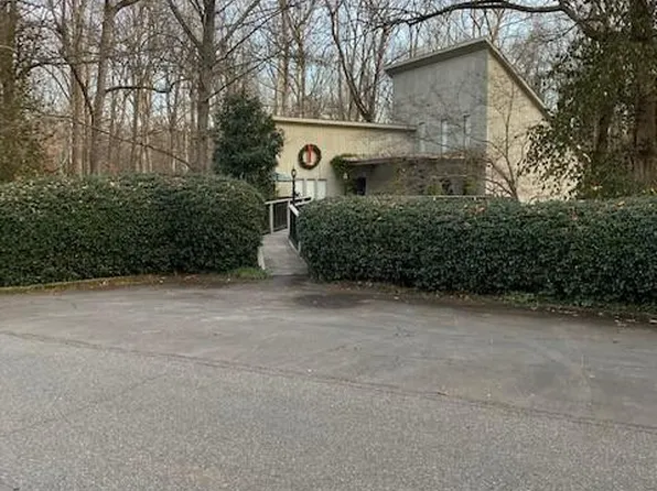 407 Robinwood Dr, Shelby, NC 28150