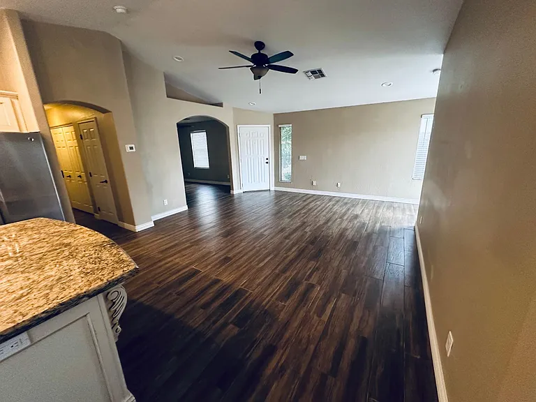 3238 E Kristal Way — Photo 4