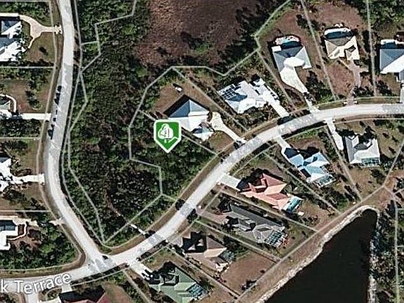 3rd image of 3811 SW Canoe Creek Ter