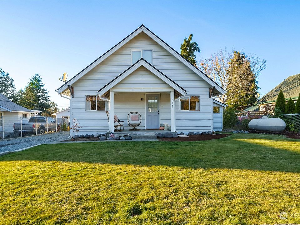 1st image of 321 Park Dr