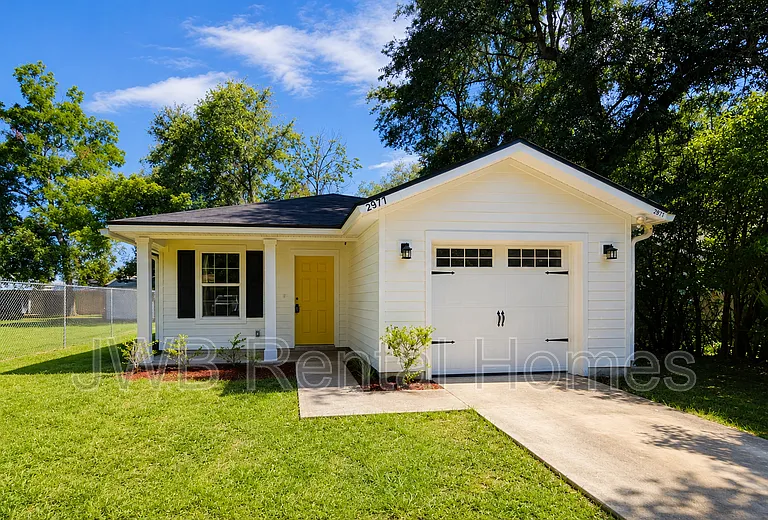 2977 Fitzgerald St — Photo 1