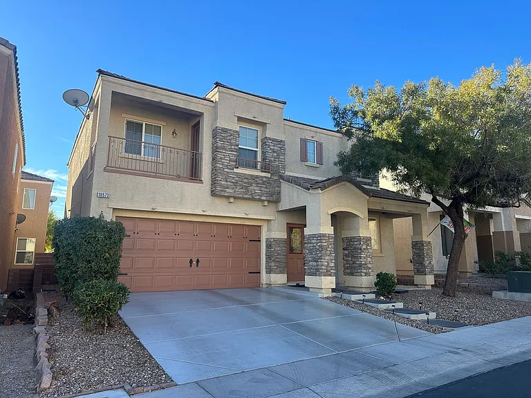 10573 Danielson Ave — Photo 2