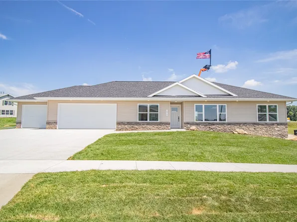 698 Wild Pine Ct, Springville, IA 52336