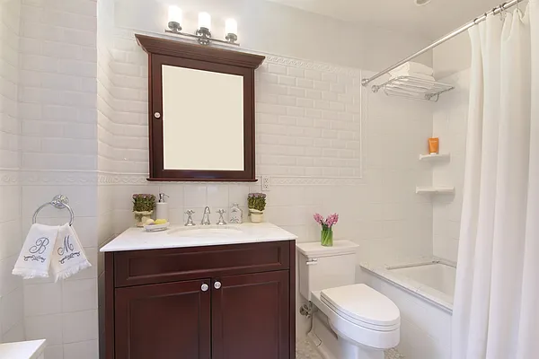 Sold by Corcoran | media 19