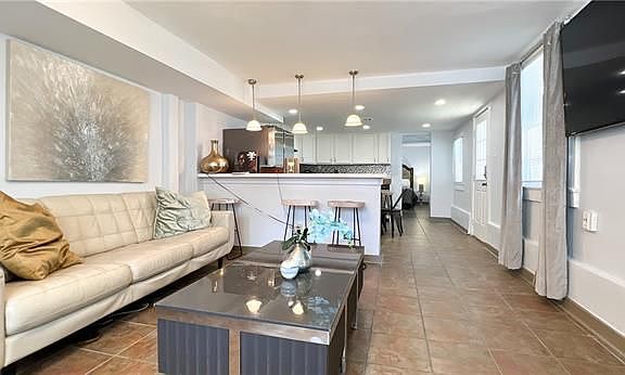 2nd image of 2731 Onzaga St #1B