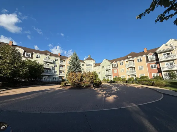 5 Woodman Way #301-B, Newburyport, MA 01950