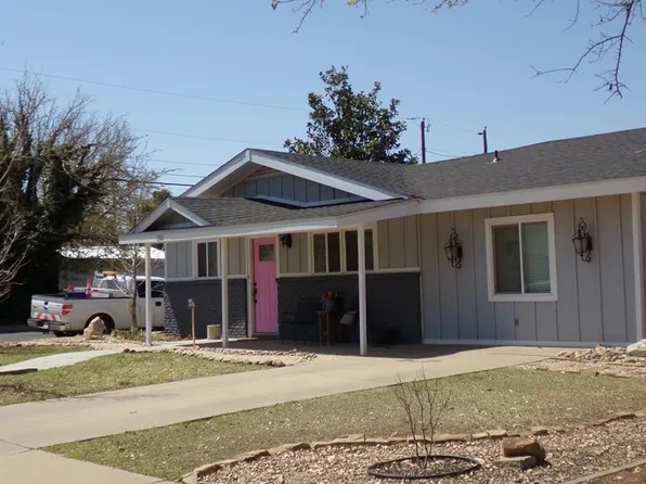 1301 NW 12th Pl, Andrews, TX 79714