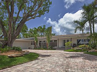 419 Poinciana Dr, Hallandale, FL 33009