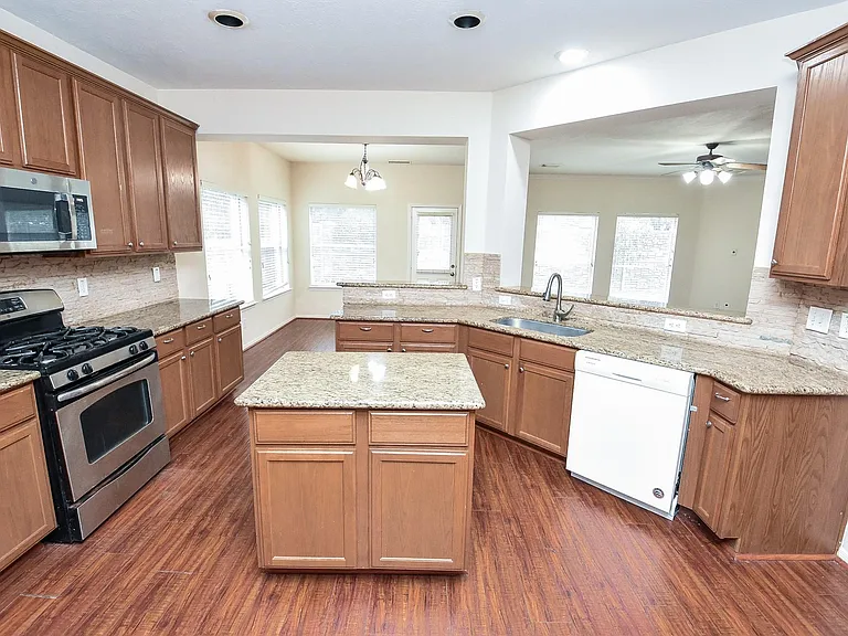 22202 Bent Bridge Ln — Photo 10