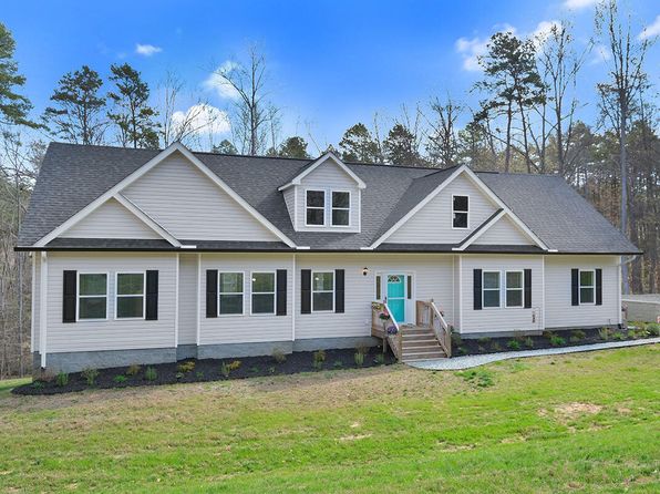 90 Ferncrest Ct, Roxboro, NC 27574