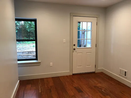 Rented by NY Living Solutions | media 6