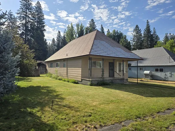 504 Grove St, McCloud, CA 96057