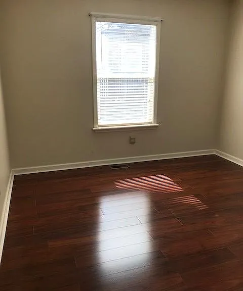 113 Olympic Ct — Photo 8