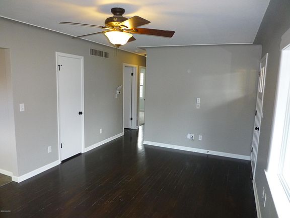 5th image of 6966 Calson Dr