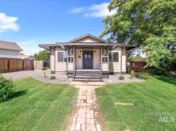 327 Adams St, Twin Falls, ID 83301