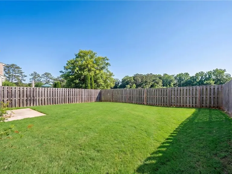 4920 Breezewood Cir — Photo 29