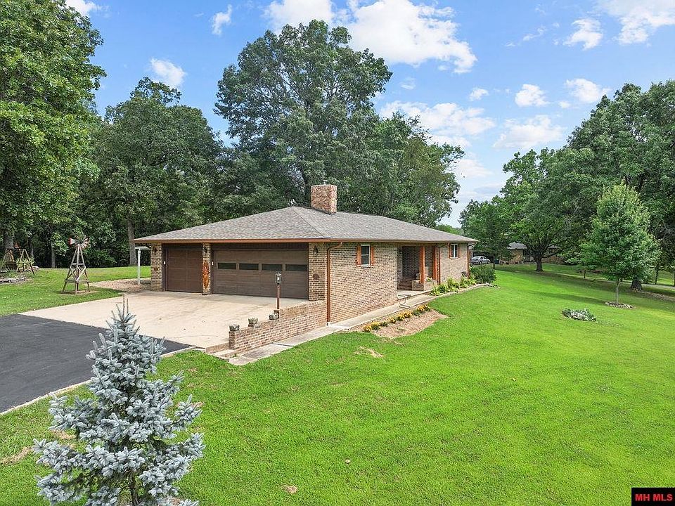 1st image of 126 Cody Creek Pl