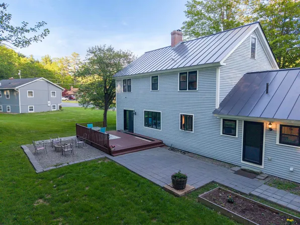 52 Ledgewood Road, Claremont, NH 03743