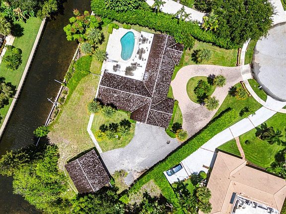 2nd image of 11991 Lake Shore Place