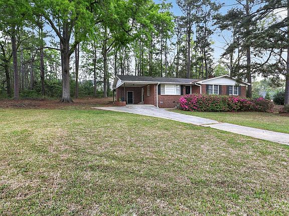 4th image of 1454 Fork Ave