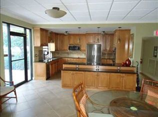 1332 Pasadena Ave S APT 105, South Pasadena, FL 33707