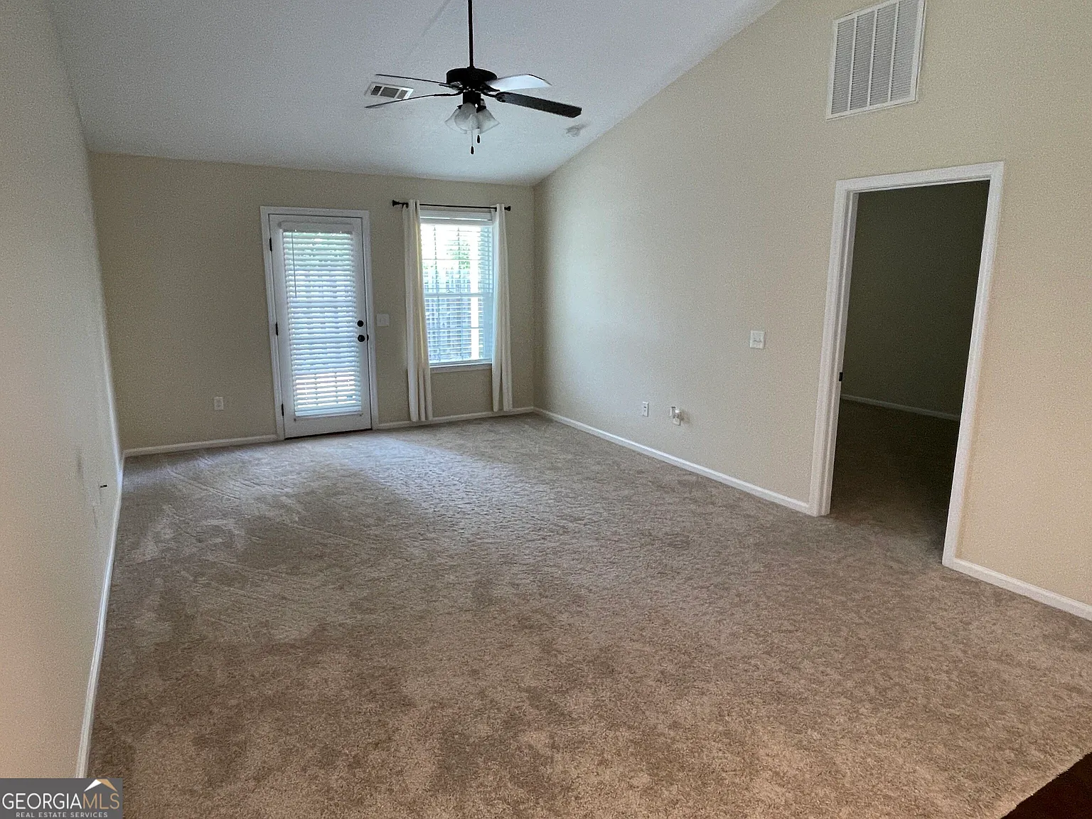 2 bed, 2.0 bath, 1092 sqft, $1,400 — Photo 4