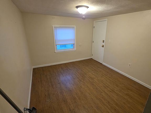 5th image of 55 Reuben St #3