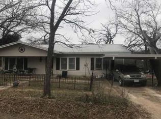 707 E Standifer St, Hamilton, TX 76531