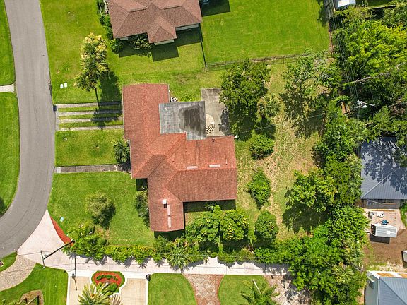 2nd image of 61 Avista Cir