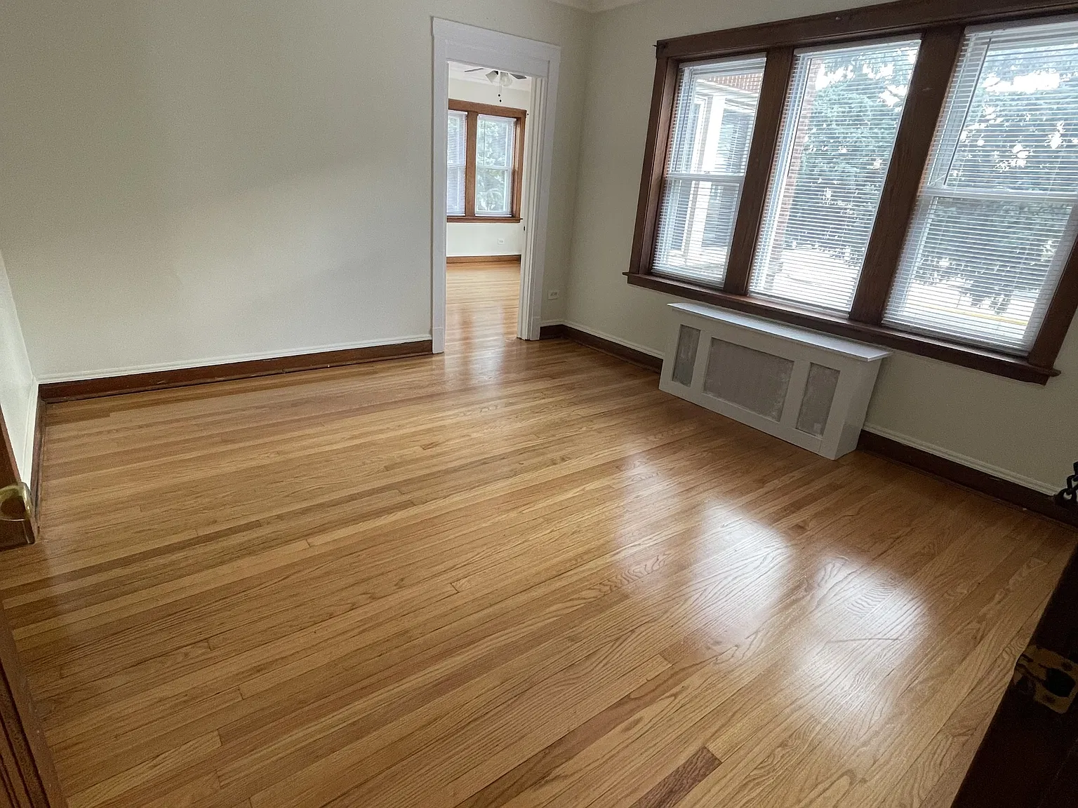 2302 Clarence Avenue - Unit 2302-1 — Photo 2
