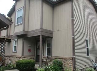 1034 Valley Grove Dr, Maumee, OH 43537