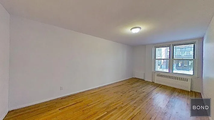 Rented by Bond New York | media 13