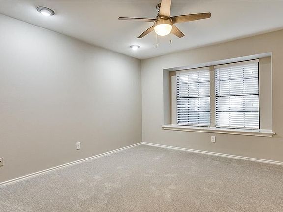4th image of 714 Monique Pl