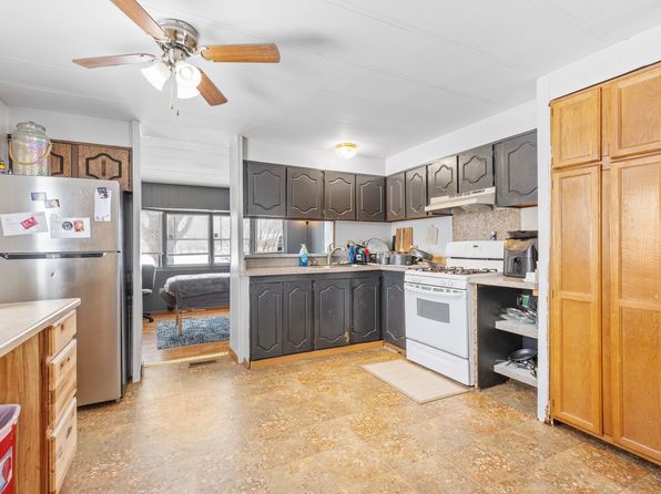 rapid-city-south-dakota-117827752 picture