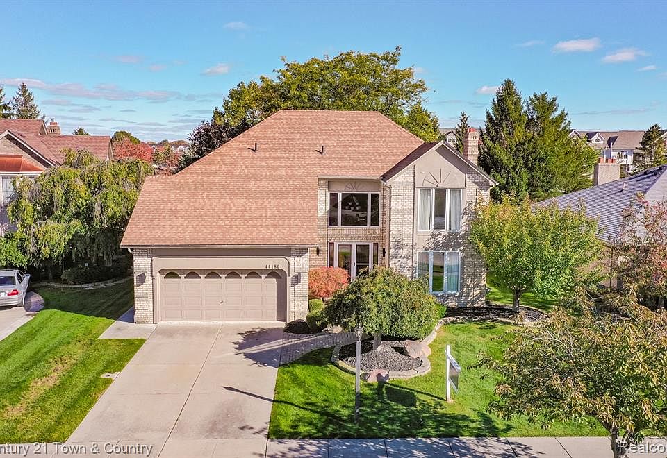 44180 Dunham Ct, Clinton Township, MI 48038 Zillow
