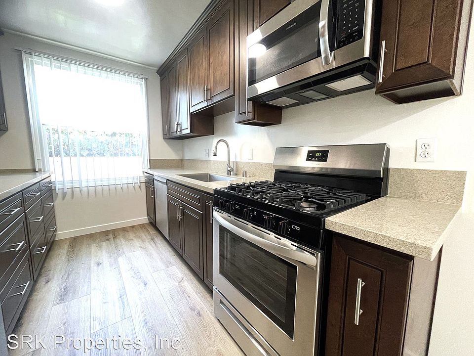 1st image of 3369 Overland Ave #4