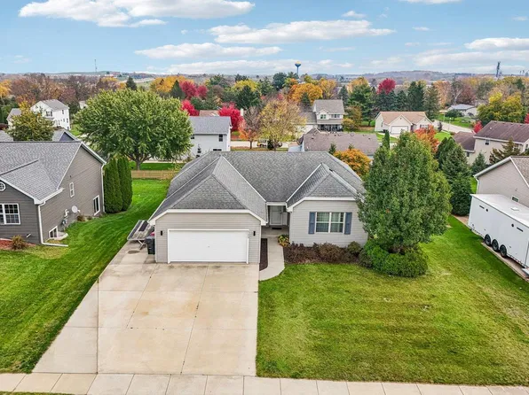 513 Parkview DRIVE, Johnson Creek, WI 53038
