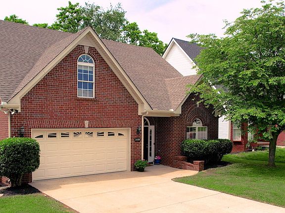 4th image of 2389 Oak Hill Dr