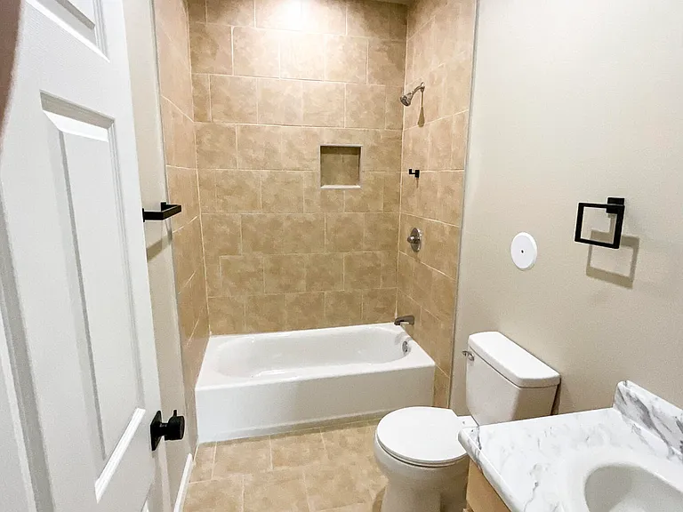 8948 Ankerson St #A & B — Photo 10