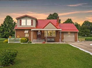 14846 Ellett Rd, Beloit, OH 44609