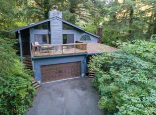 2085 NE Arrowhead Way, Lincoln City, OR 97367